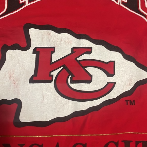 Vintage Chiefs Shirt - Picture 6 of 6